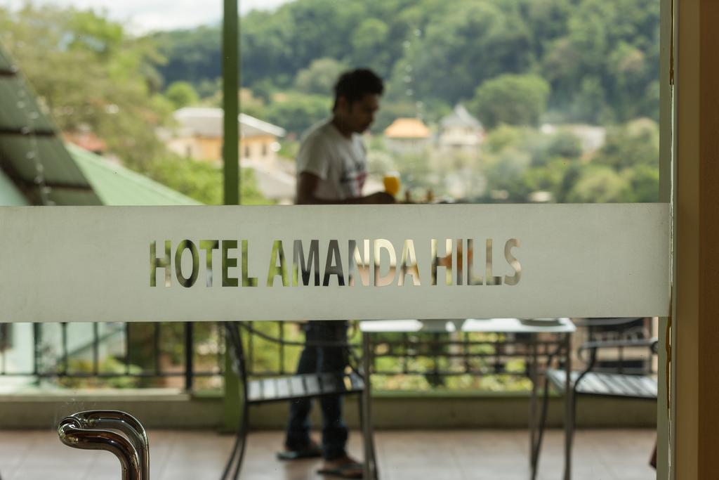 Amanda Hills Hotel Kandy Bagian luar foto