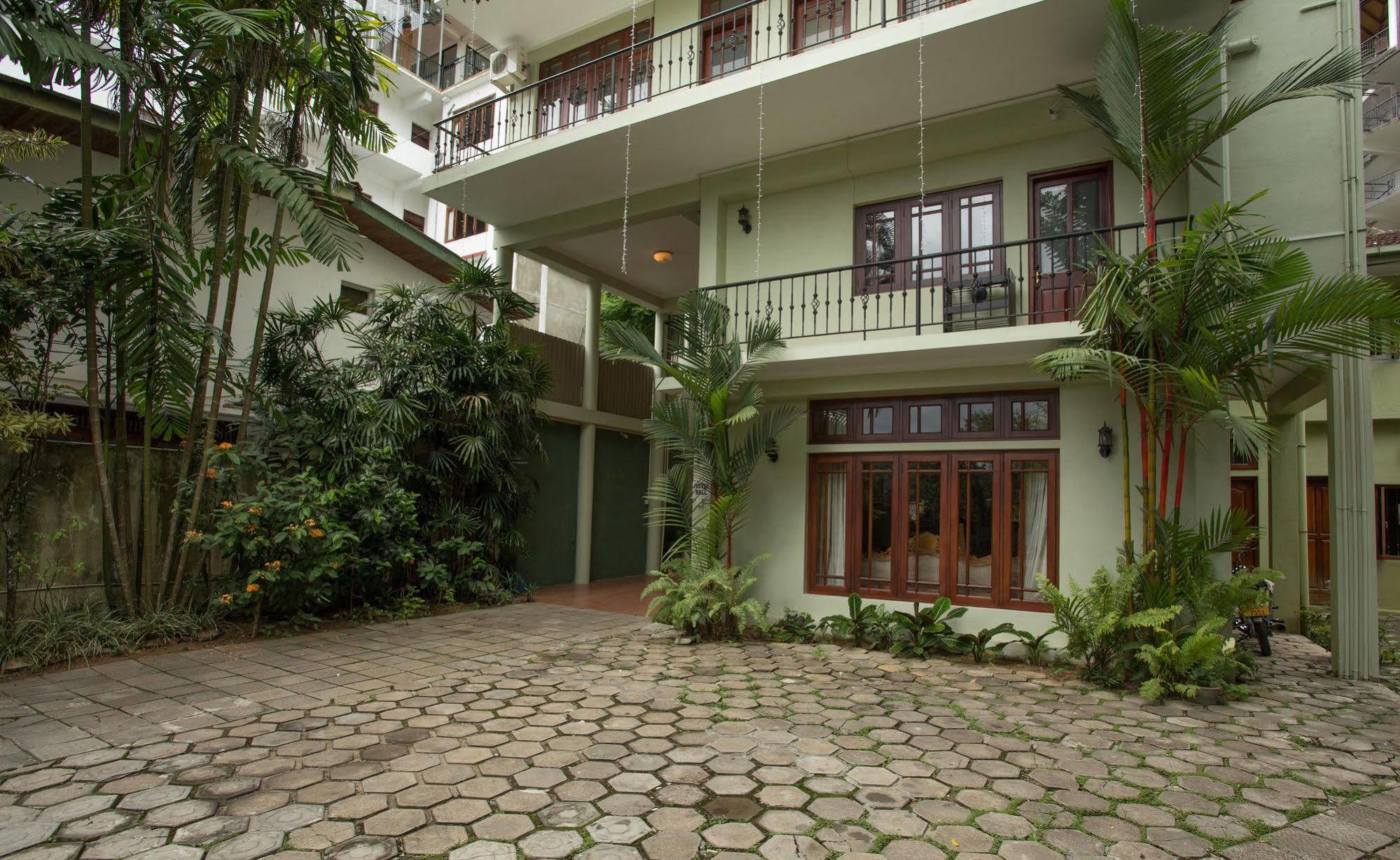 Amanda Hills Hotel Kandy Bagian luar foto